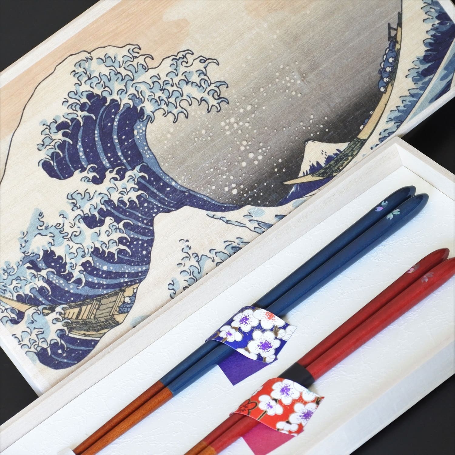 Sakura & Hokusai Chopsticks Set