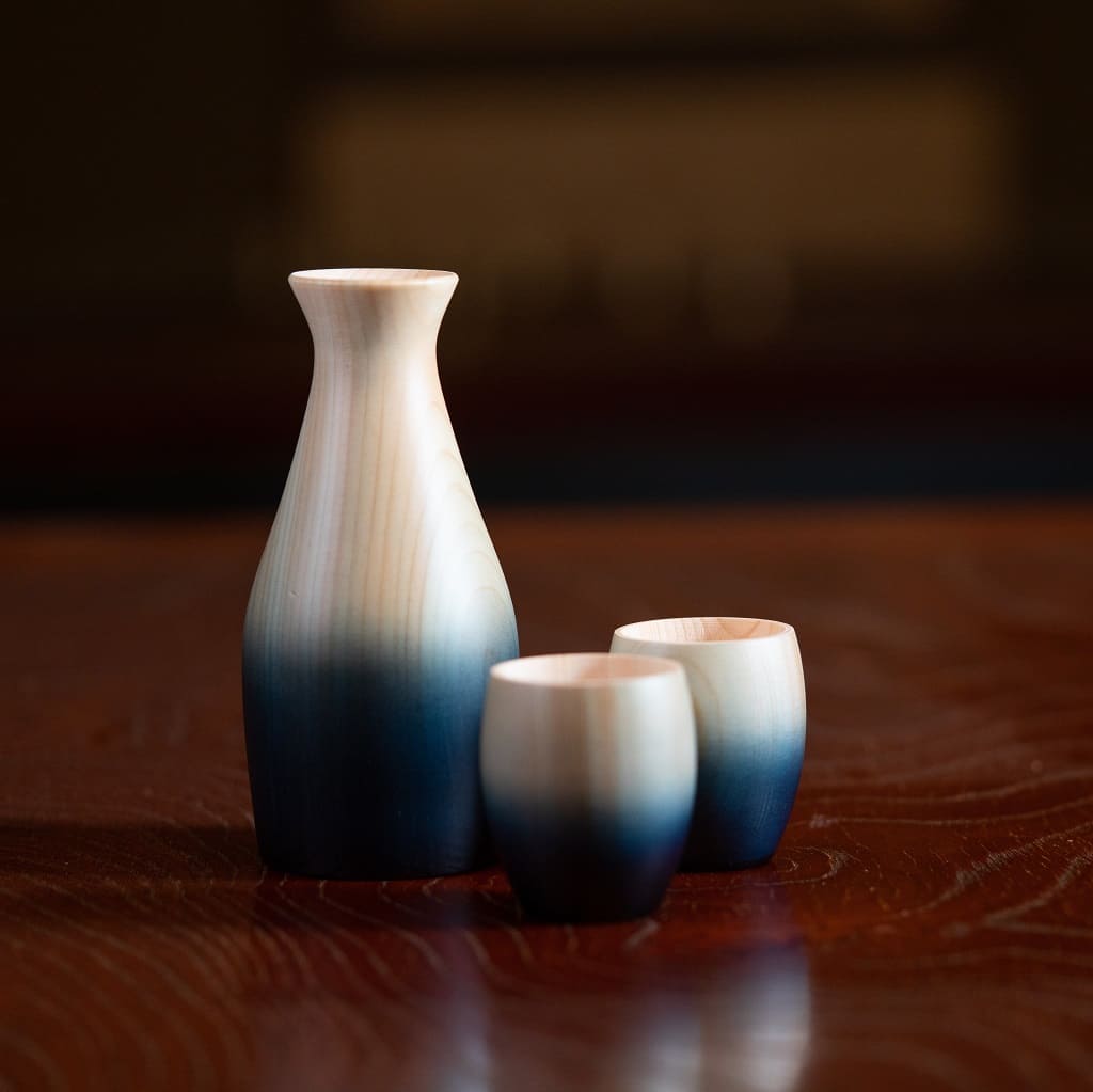 Wood Hinoki Sake Bottle & Cups Set (Indigo Japan Blue)